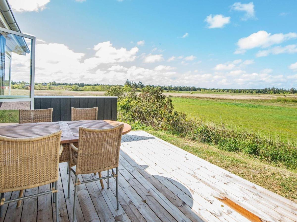 5 Person Holiday Home In R M Kongsmark Exteriör bild