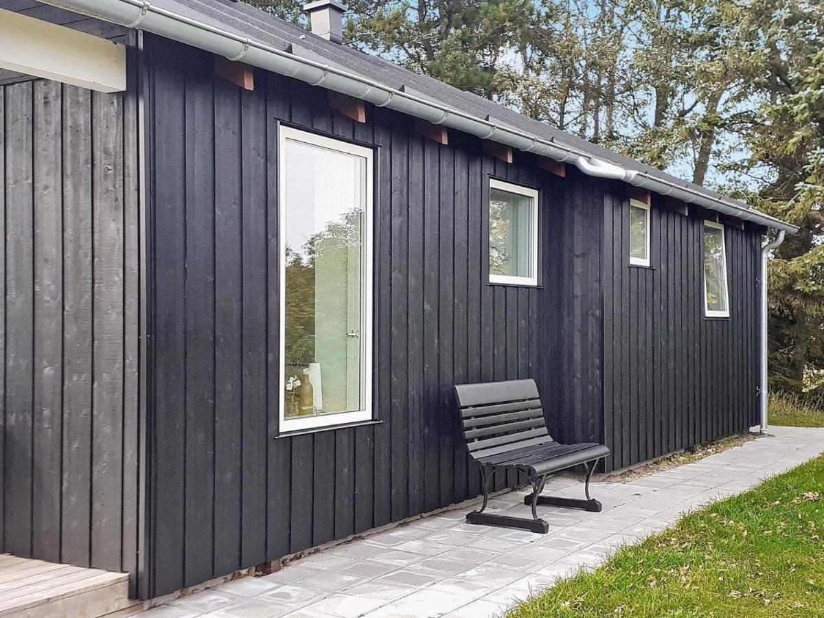 5 Person Holiday Home In R M Kongsmark Exteriör bild
